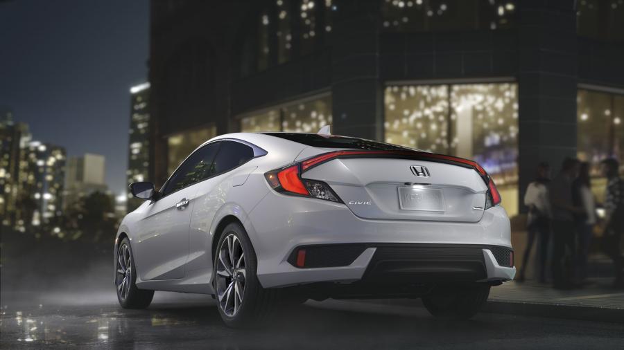  Honda Civic Coupe (FC) 2018 года  (NA) (фото 6 из 7)